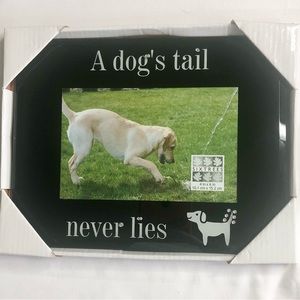 Christmas Pet Dog black glossy picture frame A Dogs Tail Never Lies 4” x 6”